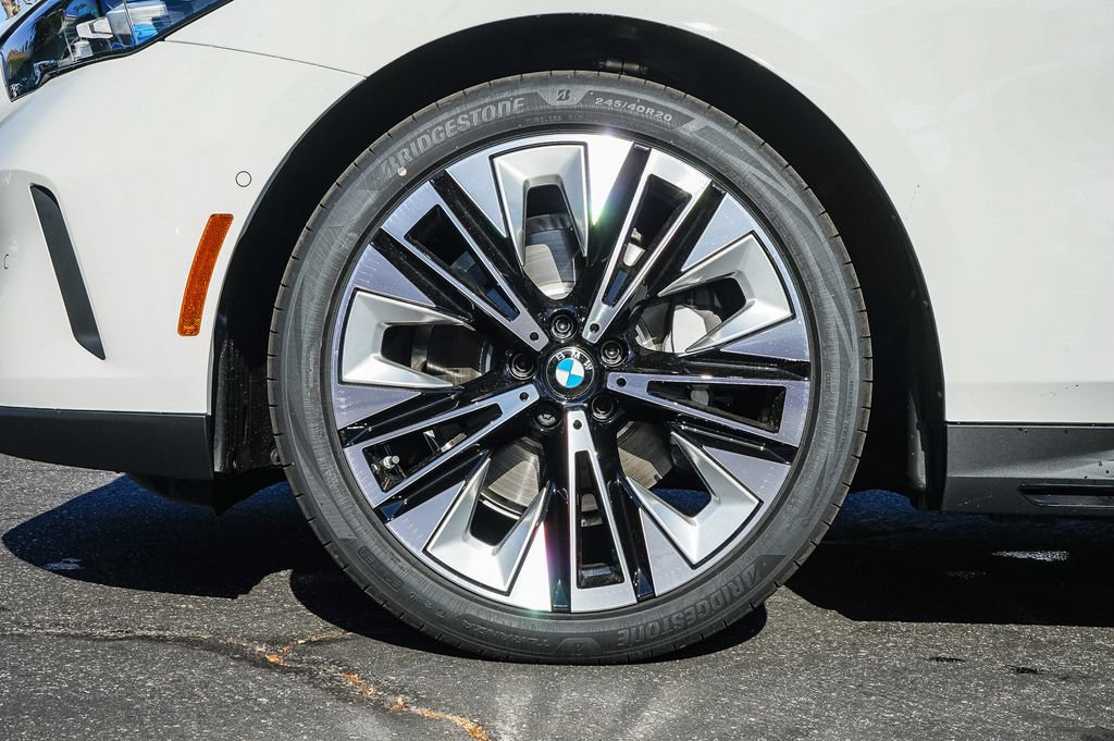 New 2027 BMW 530i w/ Convenience Package RWD image 9
