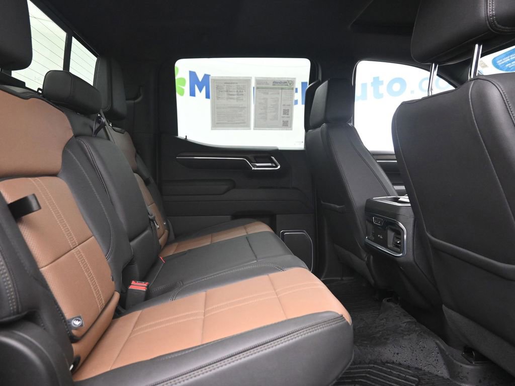 Used 2023 Chevrolet Silverado 1500 High Country image 8