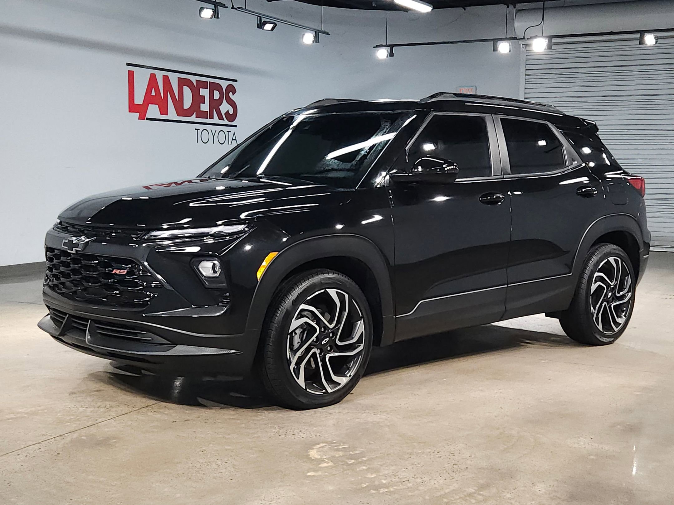 Used 2025 Chevrolet TrailBlazer RS w/ Convenience Package image 3