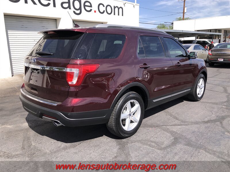 Used 2018 Ford Explorer XLT w/ Equipment Group 201A FWD image 8
