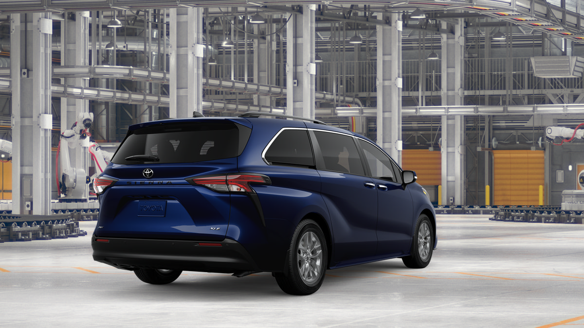 New 2026 Toyota Sienna XLE FWD image 11