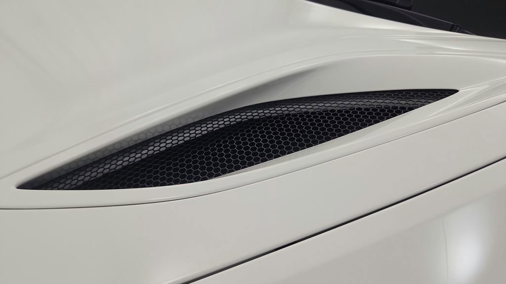 Used 2017 Acura NSX AWD/4WD image 37