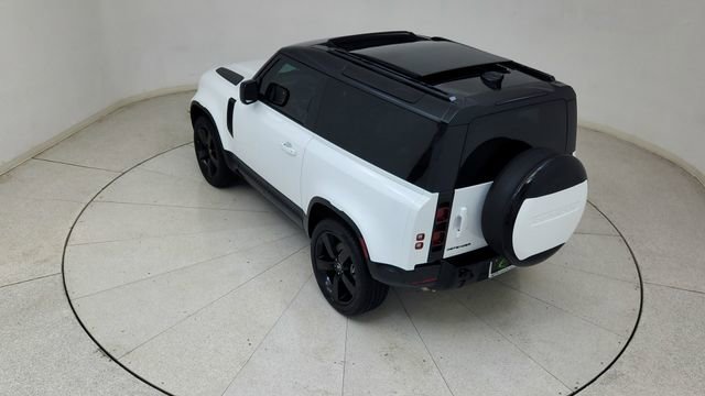 Used 2025 Land Rover Defender 90 X-Dynamic SE image 77