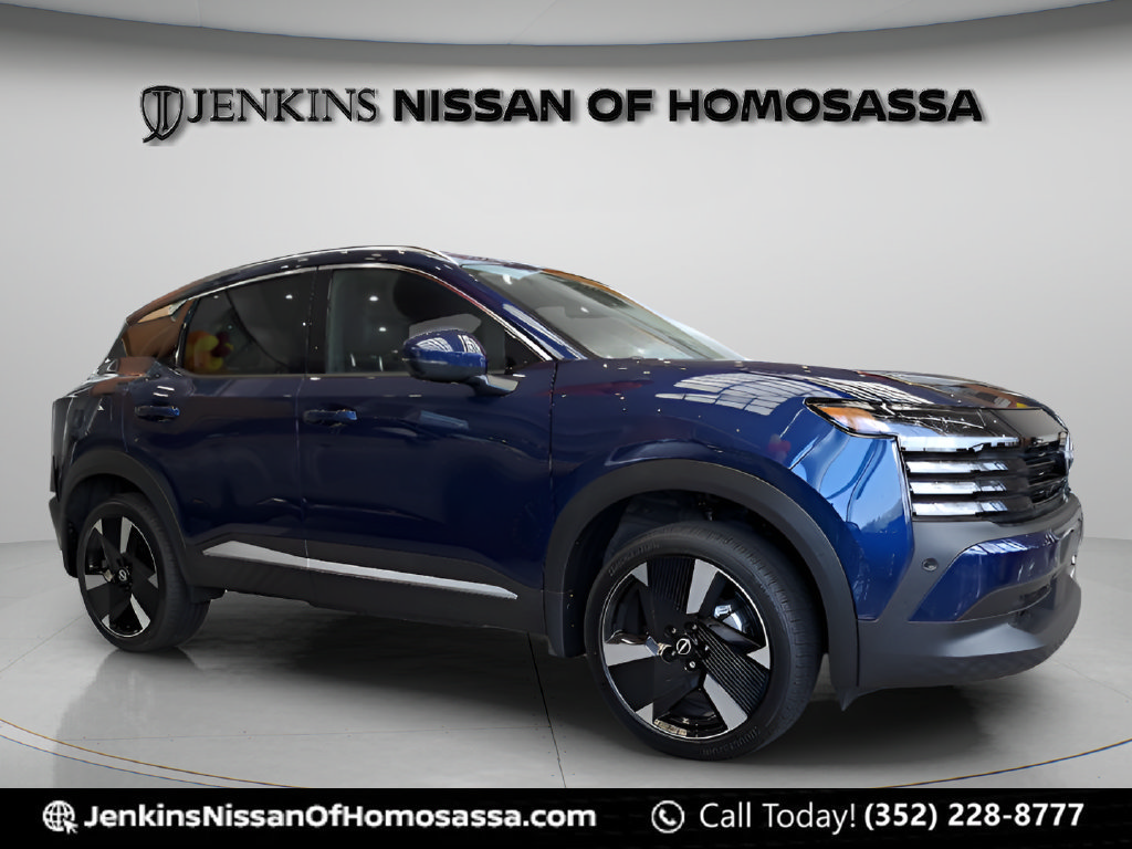 Certified 2025 Nissan Kicks SR FWD image 7