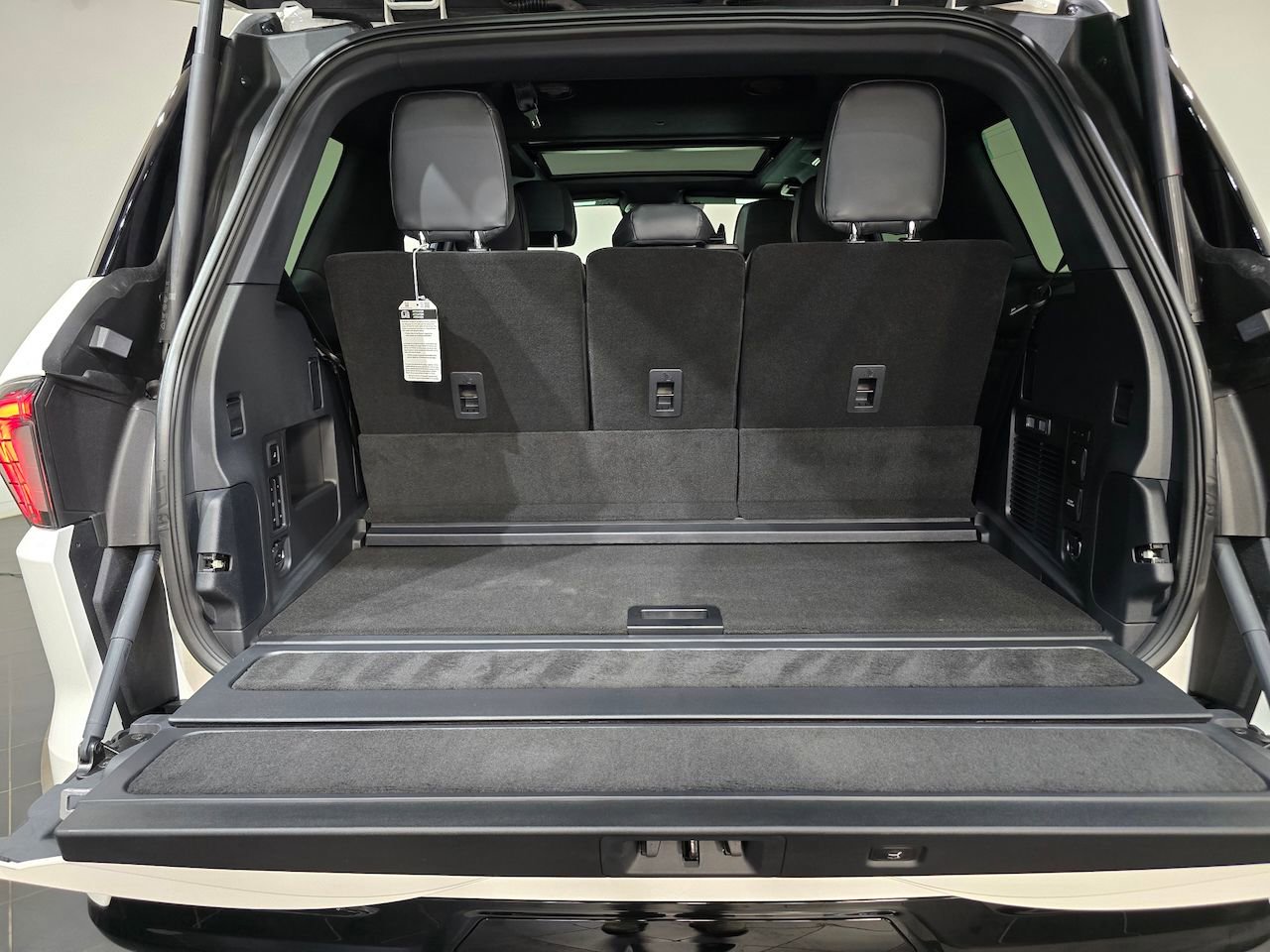 New 2025 Lincoln Navigator Reserve w/ Jet Appearance Package image 46