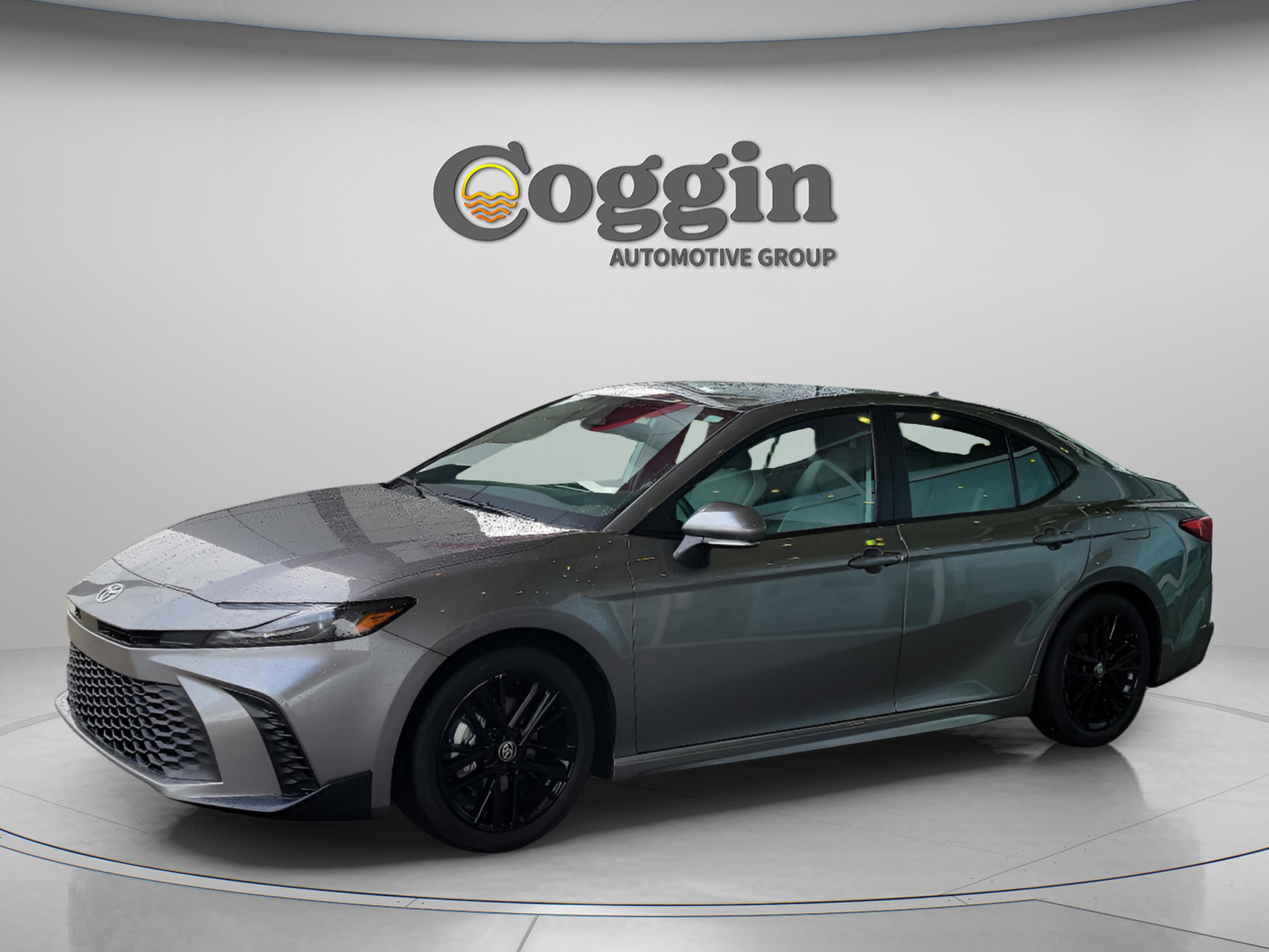 Certified 2026 Toyota Camry SE FWD image 1