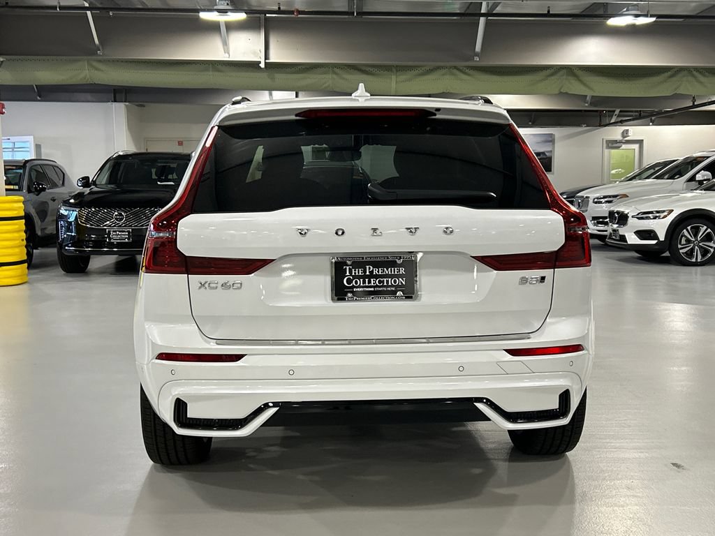 Used 2026 Volvo XC60 B5 Plus w/ Protection Package Premier AWD/4WD image 3