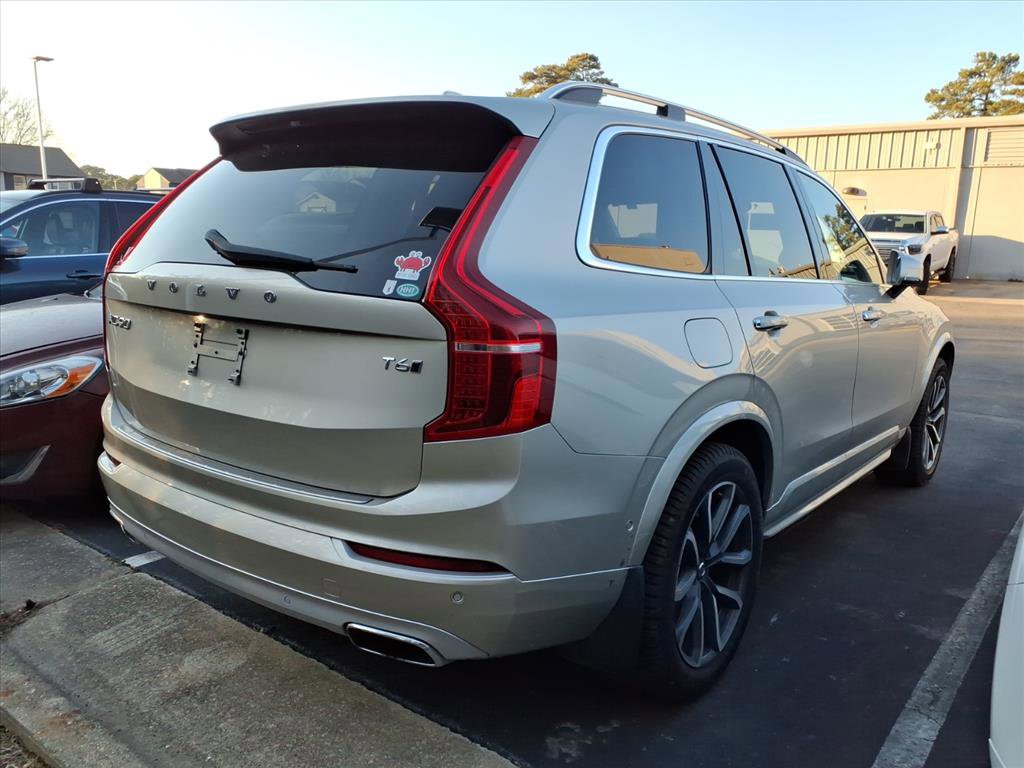 Used 2018 Volvo XC90 T6 Momentum w/ Convenience Package image 8