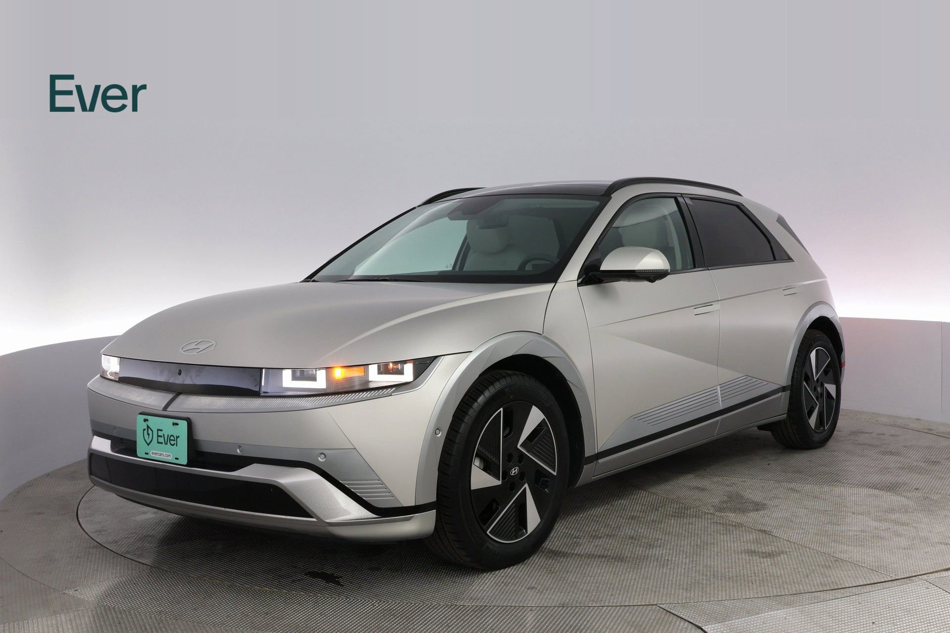 Used 2025 Hyundai Ioniq 5 Limited image 2