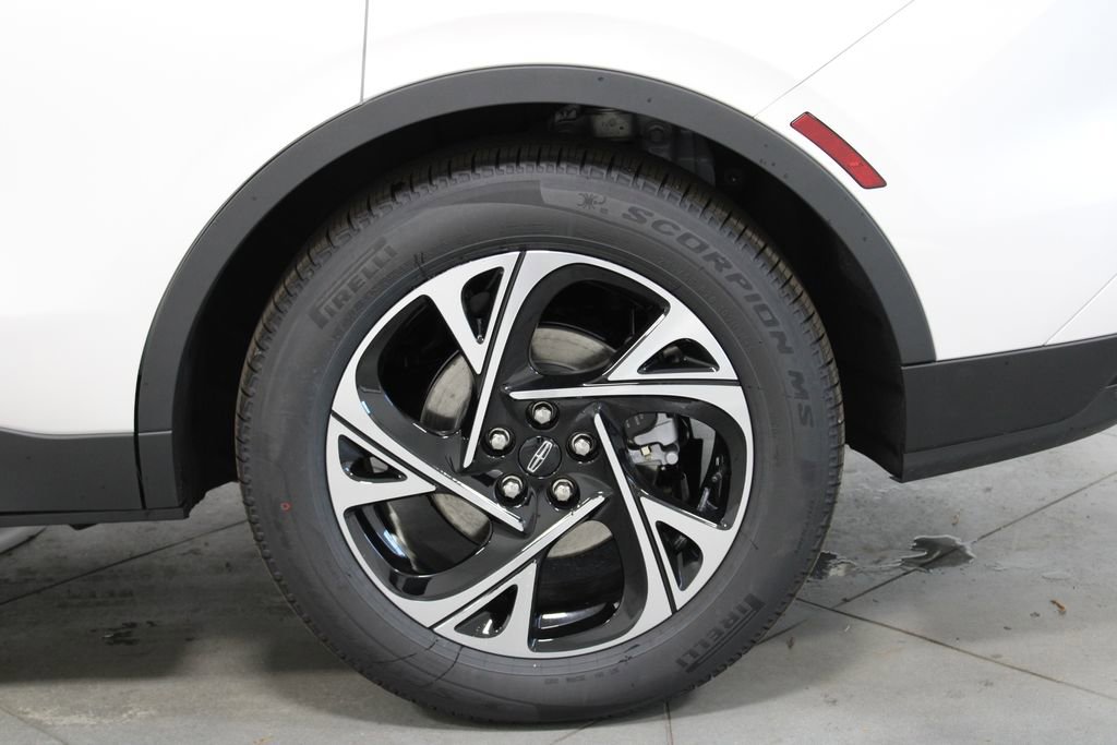 New 2026 Lincoln Nautilus Premier w/ Equipment Group 102A image 18