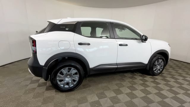 Used 2025 Nissan Kicks S FWD video 4