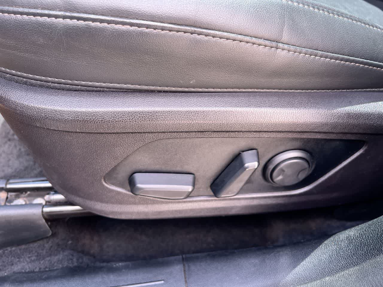 Certified 2025 Kia Soul LX w/ LX Technology Package FWD image 12