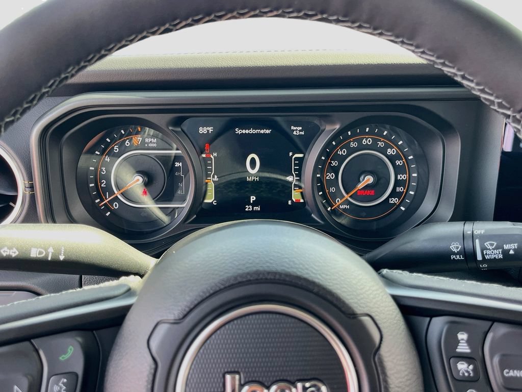 New 2026 Jeep Gladiator Sport AWD/4WD image 12