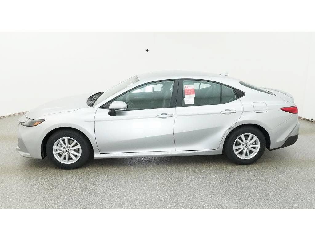 New 2026 Toyota Camry Hybrid FWD image 4