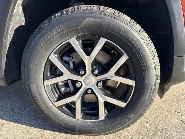 Used 2023 Jeep Grand Cherokee L Limited image 7