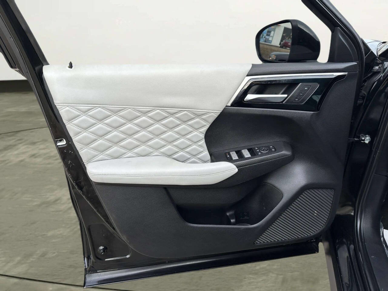 Used 2022 Mitsubishi Outlander SEL image 10