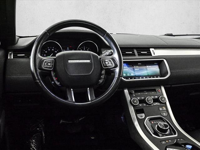 Used 2017 Land Rover Range Rover Evoque SE AWD/4WD image 19