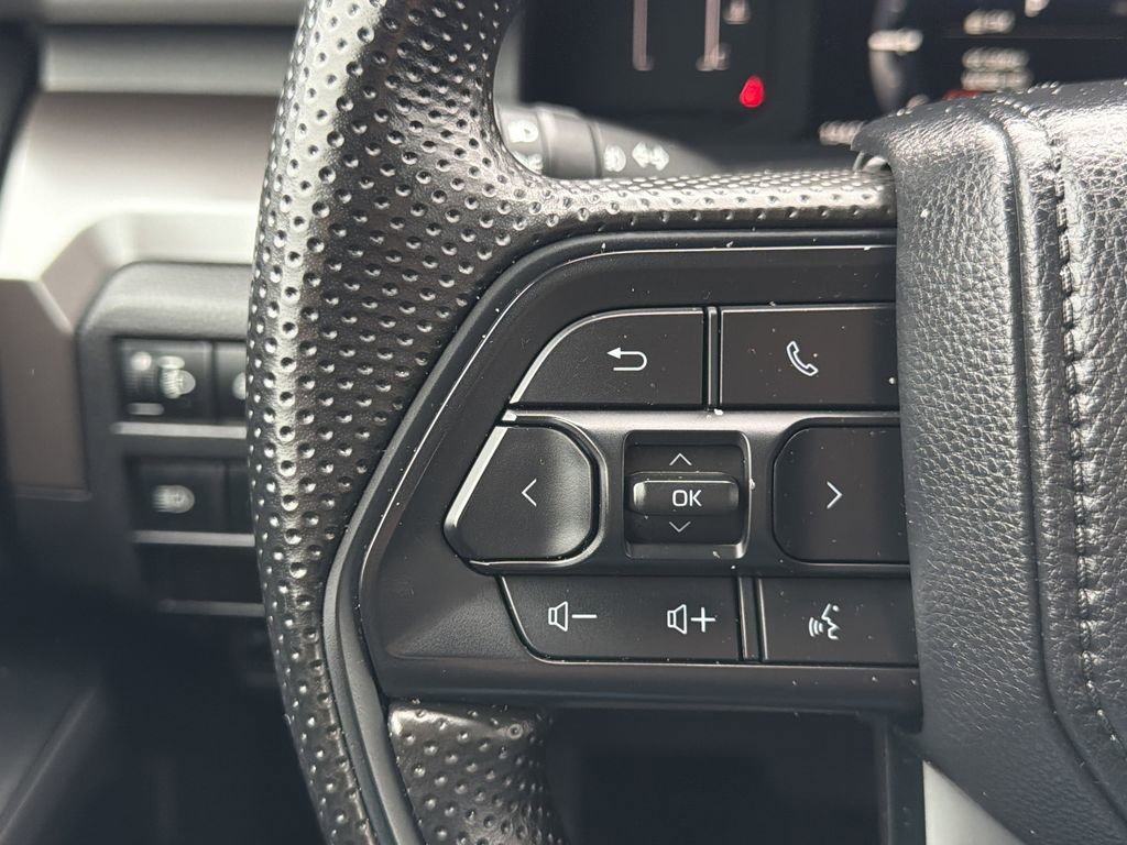 Used 2024 Toyota Tacoma SR5 AWD/4WD image 11