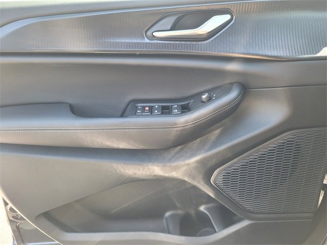 Used 2025 Jeep Grand Cherokee Altitude image 19