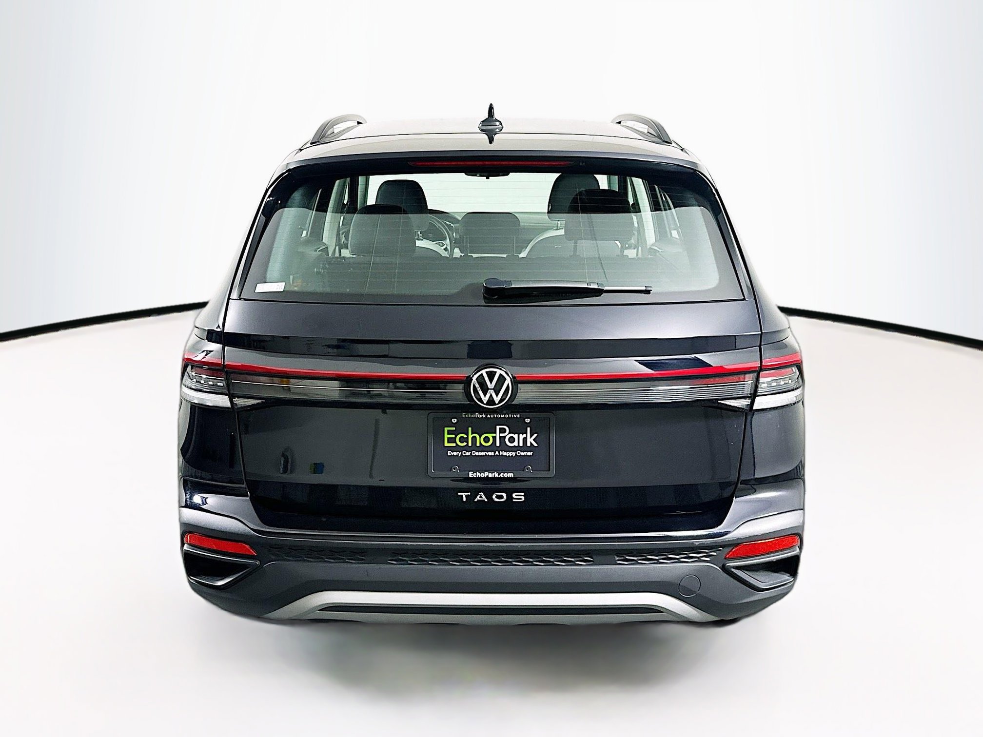 Used 2025 Volkswagen Taos S FWD image 7