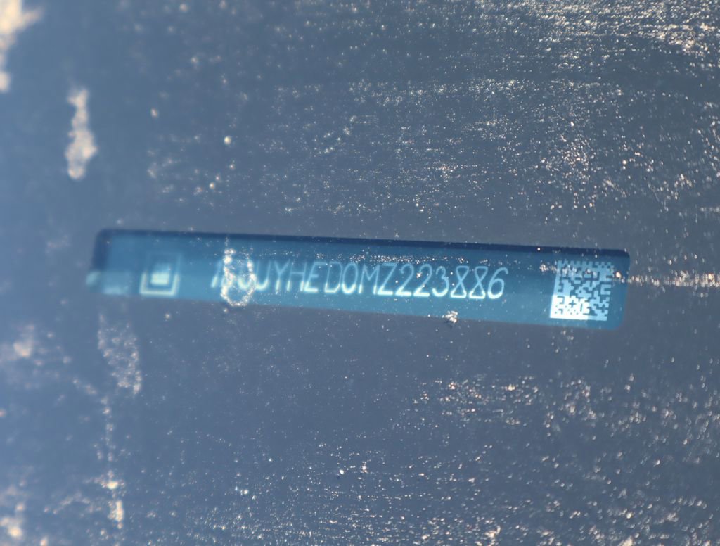 Used 2021 Chevrolet Silverado 1500 High Country w/ Technology Package image 6