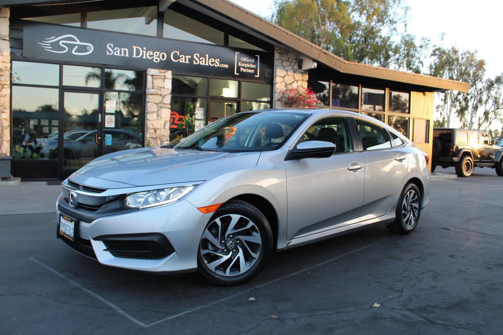 Used 2017 Honda Civic EX image 1