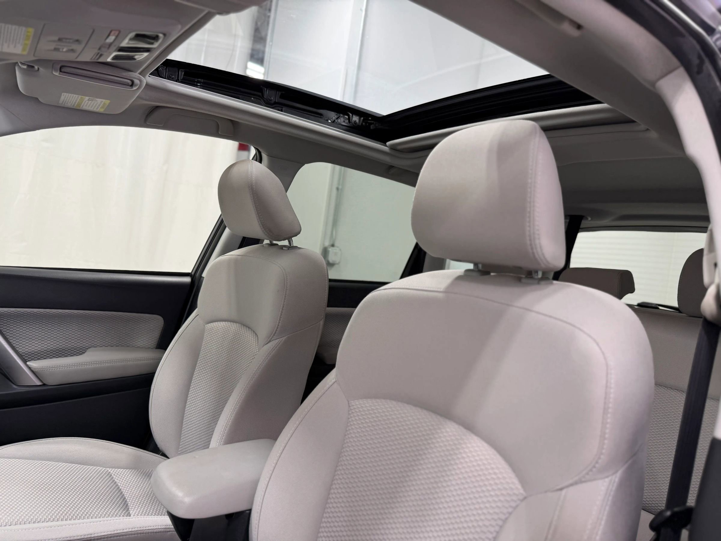 Used 2017 Subaru Forester 2.5i Premium image 14