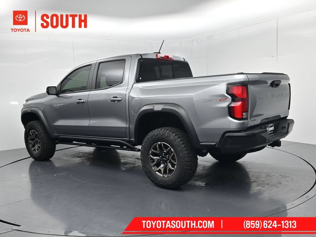 Used 2024 Chevrolet Colorado ZR2 w/ Technology Package AWD/4WD image 5