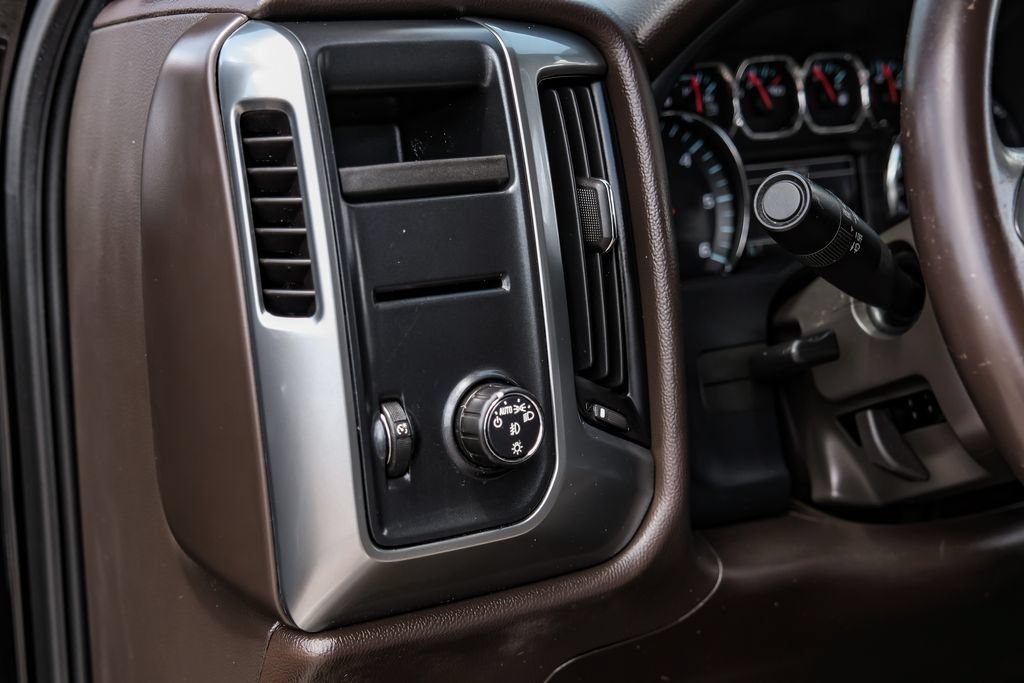 Used 2016 Chevrolet Silverado 1500 LT w/ Texas Edition RWD image 26