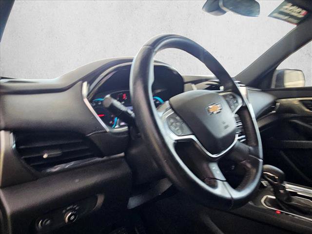 Used 2023 Chevrolet Traverse LT FWD image 9