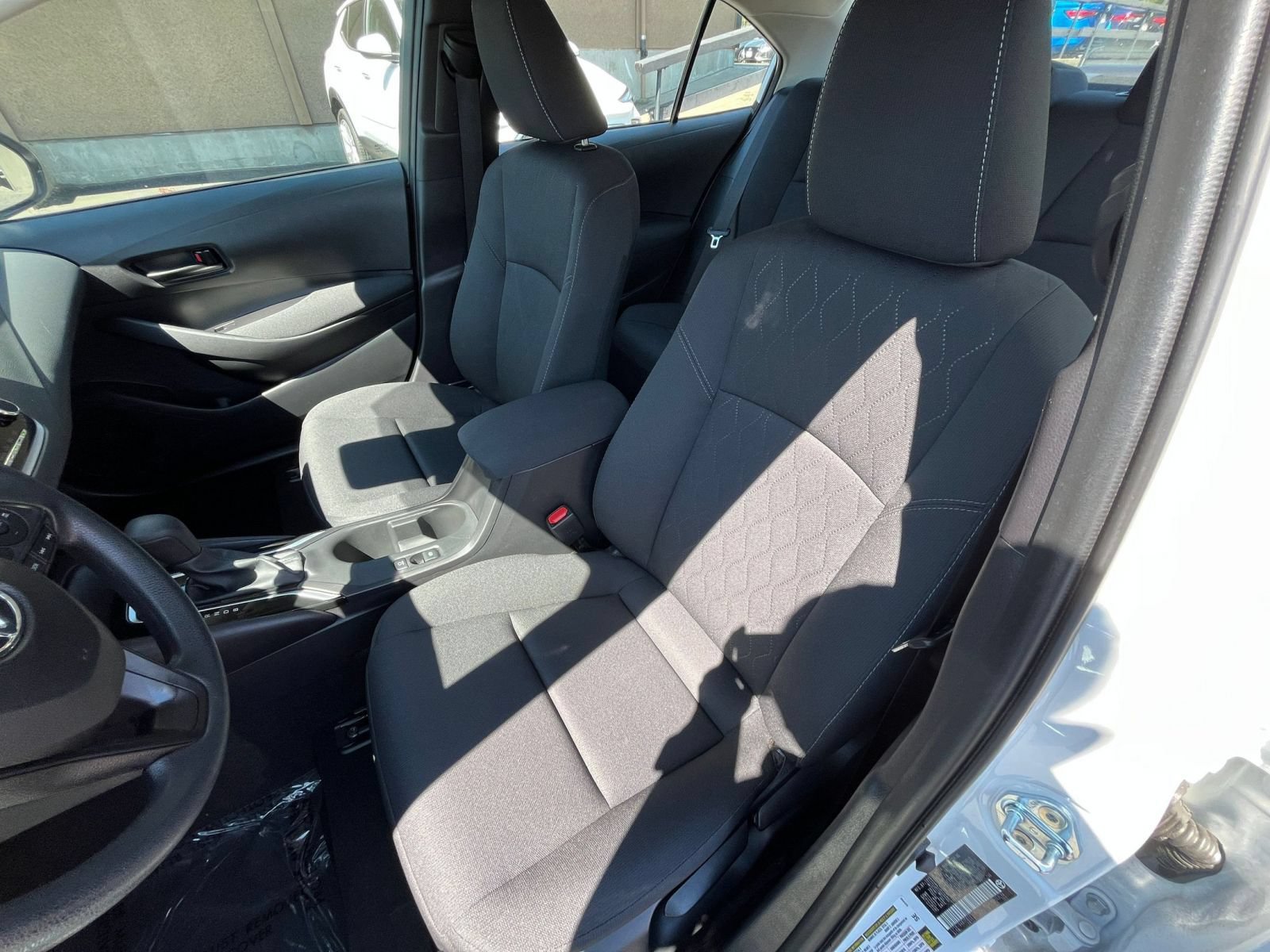 Used 2025 Toyota Corolla LE FWD image 36