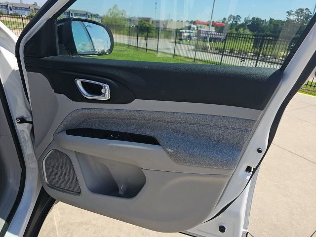 Used 2022 Jeep Compass Latitude w/ Convenience Group FWD image 29