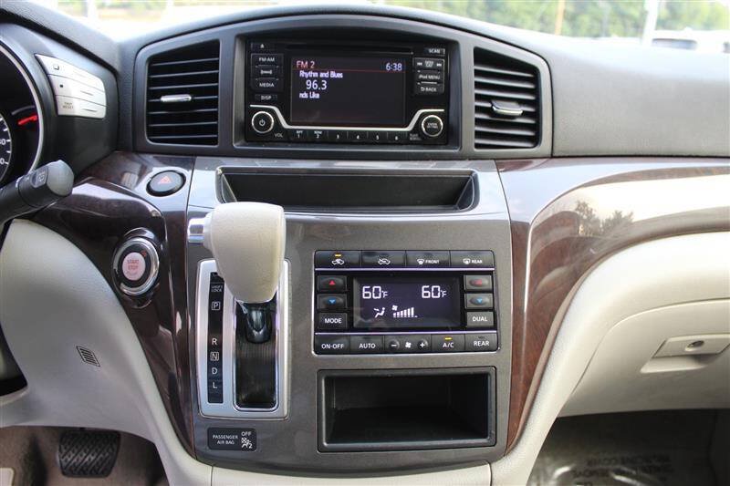 Used 2016 Nissan Quest SV FWD image 17