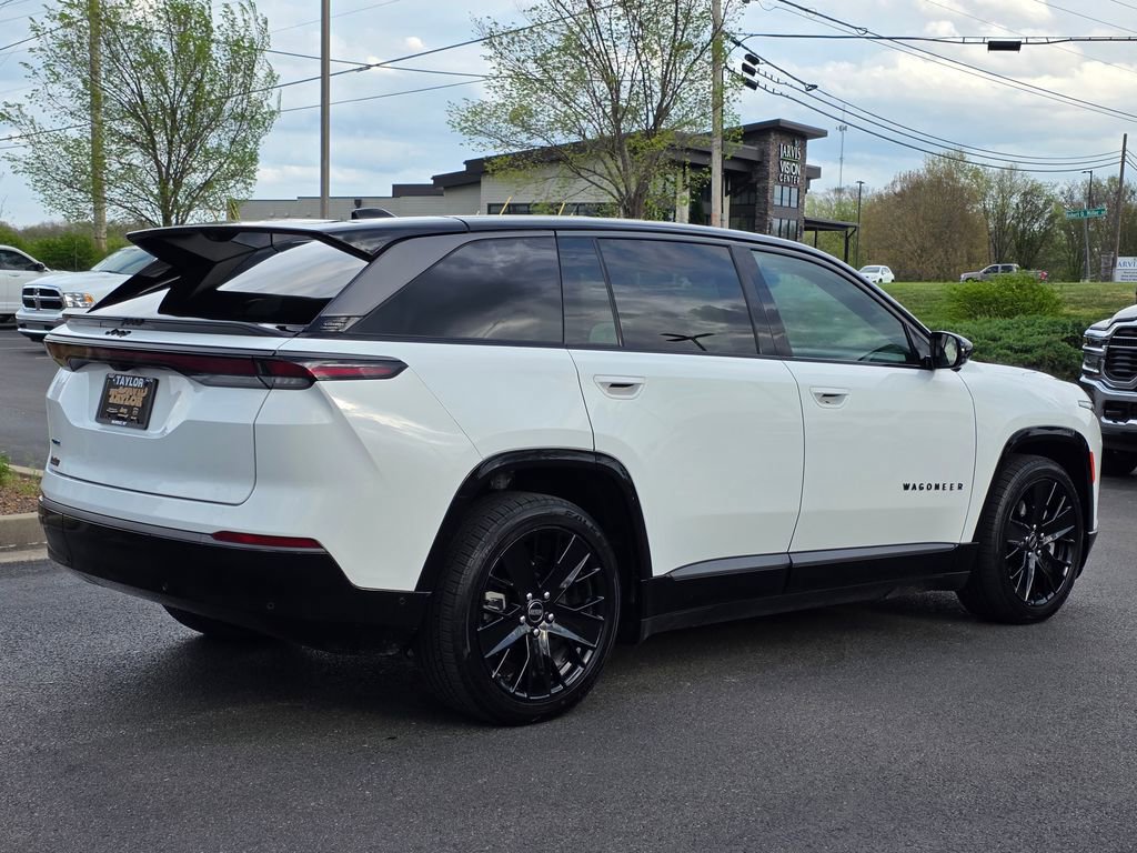 Used 2024 Jeep Wagoneer Launch Edition image 5