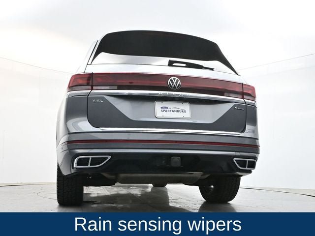 Used 2024 Volkswagen Atlas SEL Premium R-Line AWD/4WD image 35