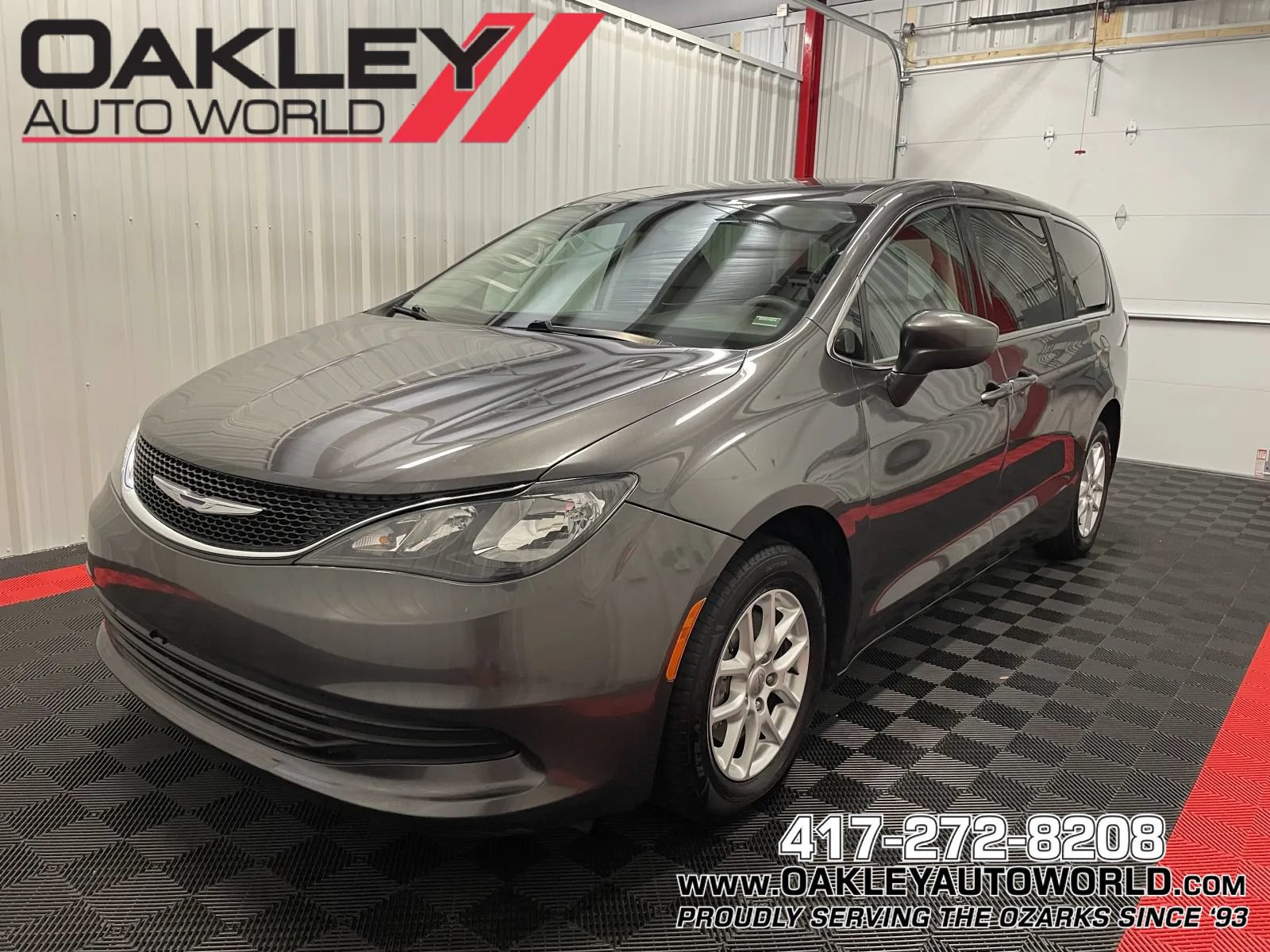 Used 2018 Chrysler Pacifica LX FWD video 1