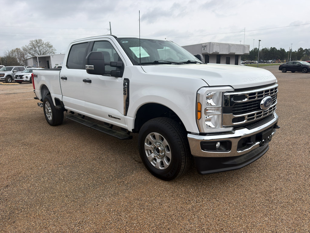Used 2024 Ford F250 XLT w/ FX4 Off-Road Package image 7