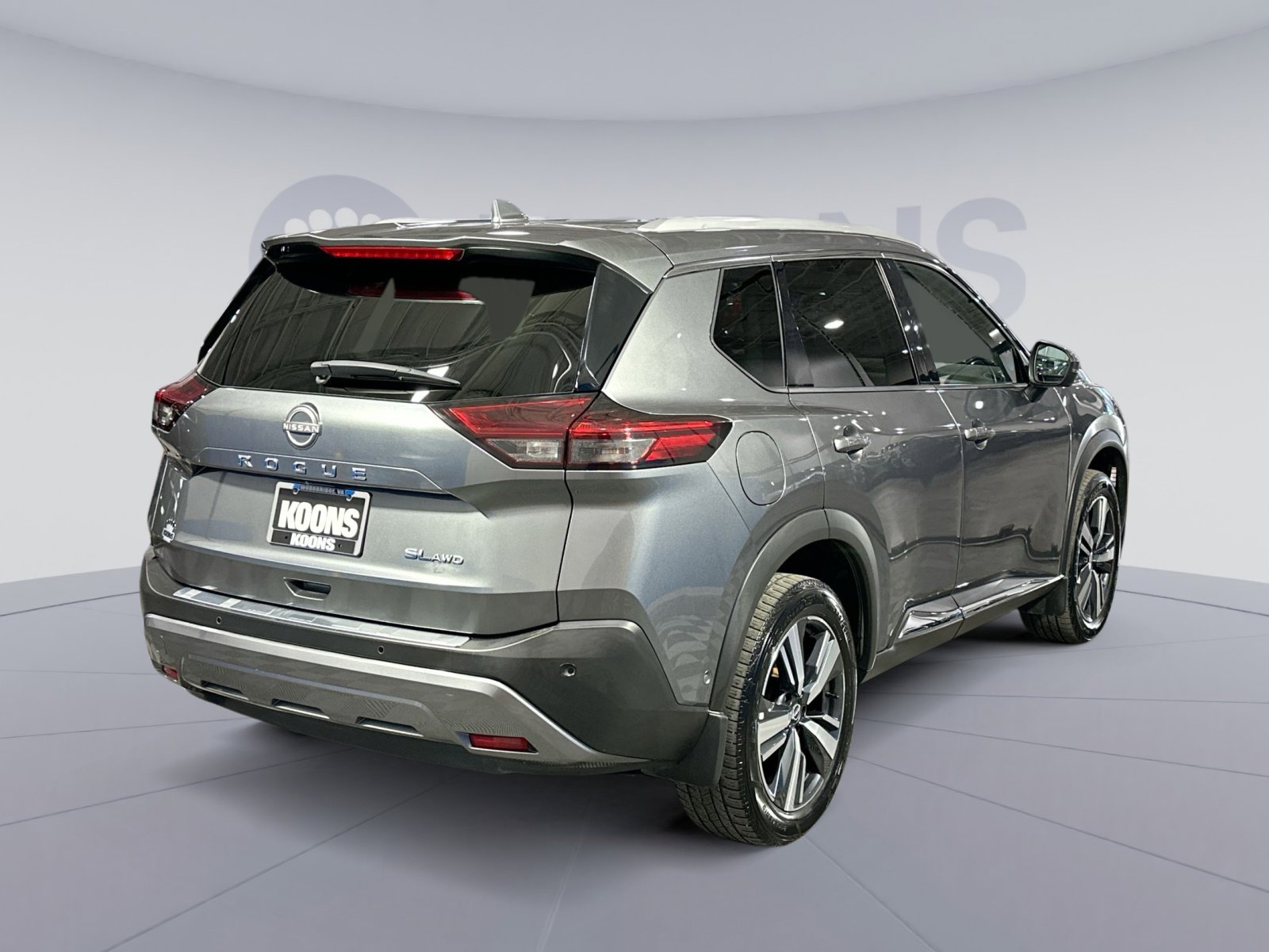 Used 2023 Nissan Rogue SL w/ SL Premium Package image 7
