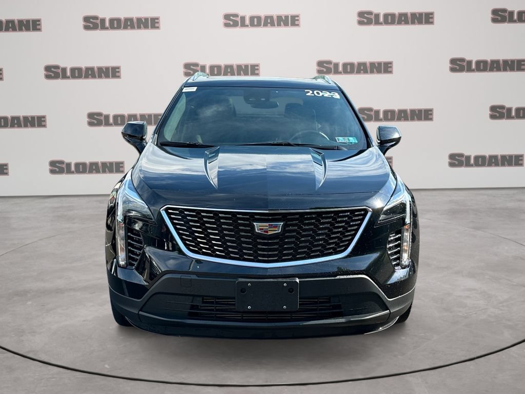 Used 2023 Cadillac XT4 Luxury w/ Cold Weather Package AWD/4WD image 8