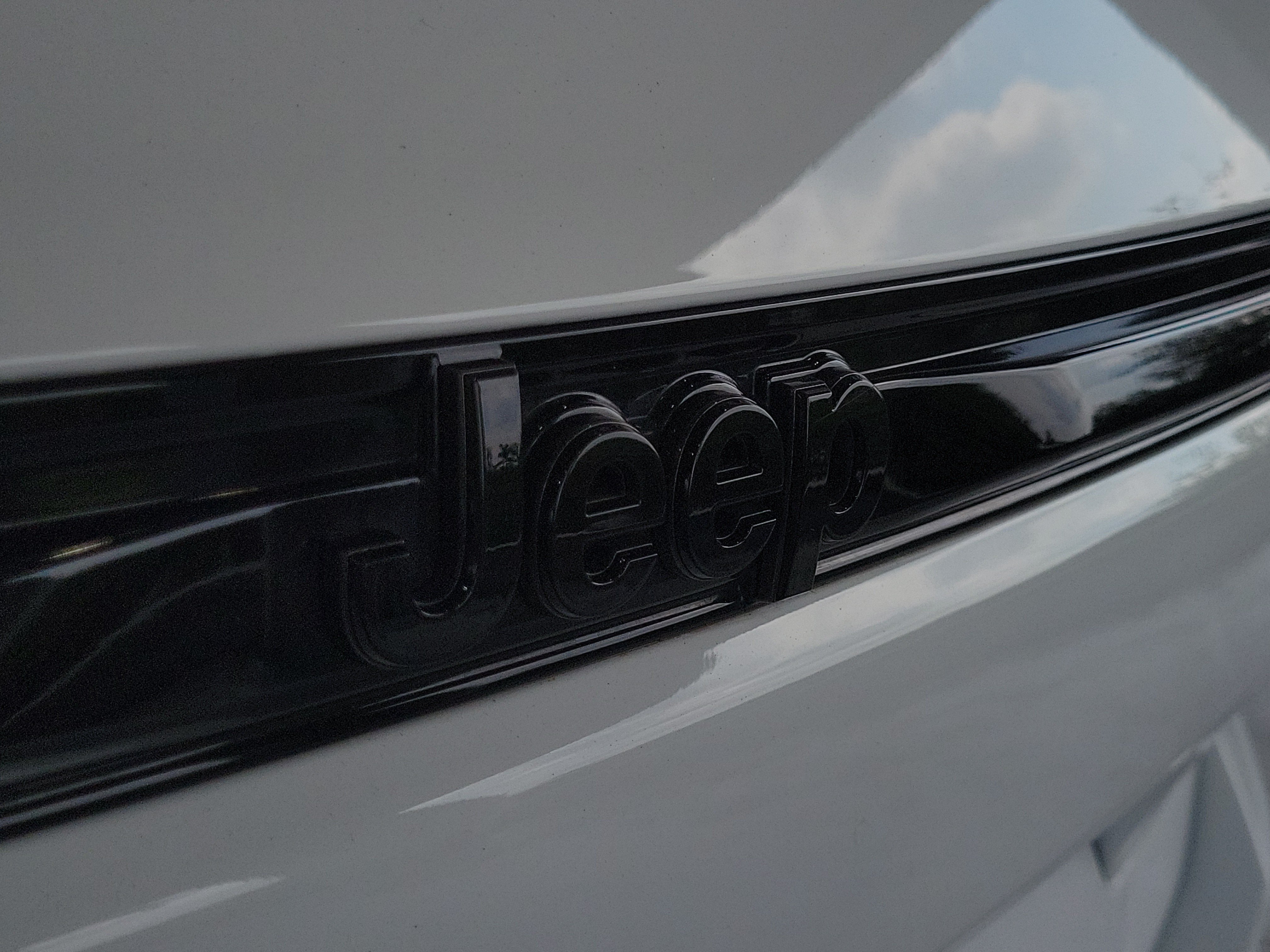 Certified 2025 Jeep Grand Cherokee Altitude RWD image 6