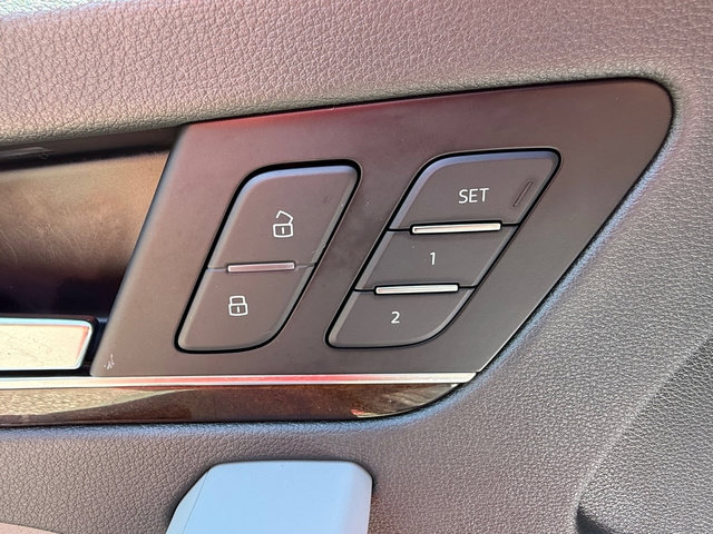 Used 2019 Audi Q5 2.0T Premium Plus w/ Premium Plus Package AWD/4WD image 12