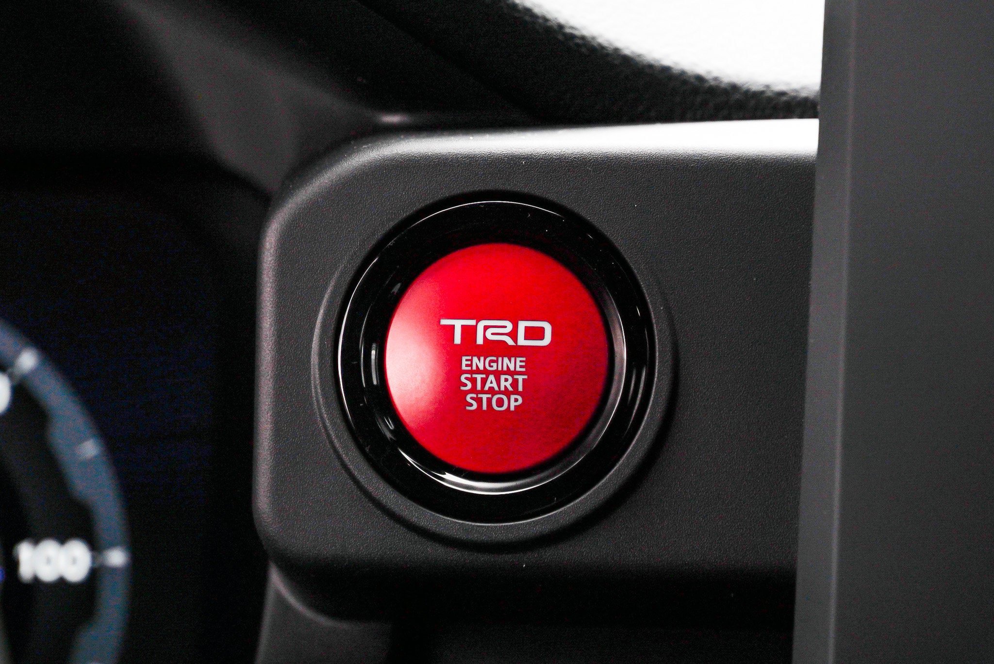 Certified 2025 Toyota Tacoma TRD Off-Road AWD/4WD image 34