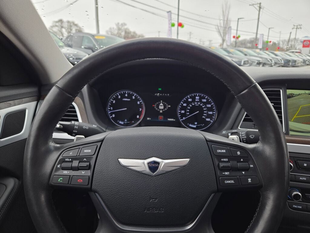 Used 2015 Hyundai Genesis 3.8 w/ Option Group 04 image 29