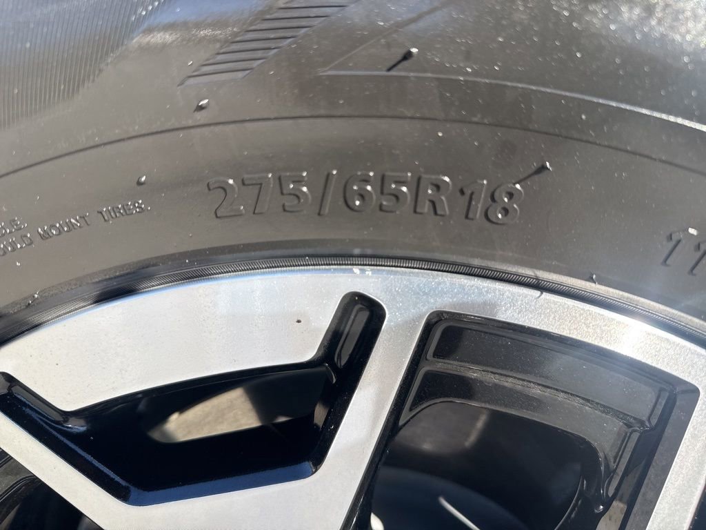 Used 2023 Ford F150 Lightning XLT image 33