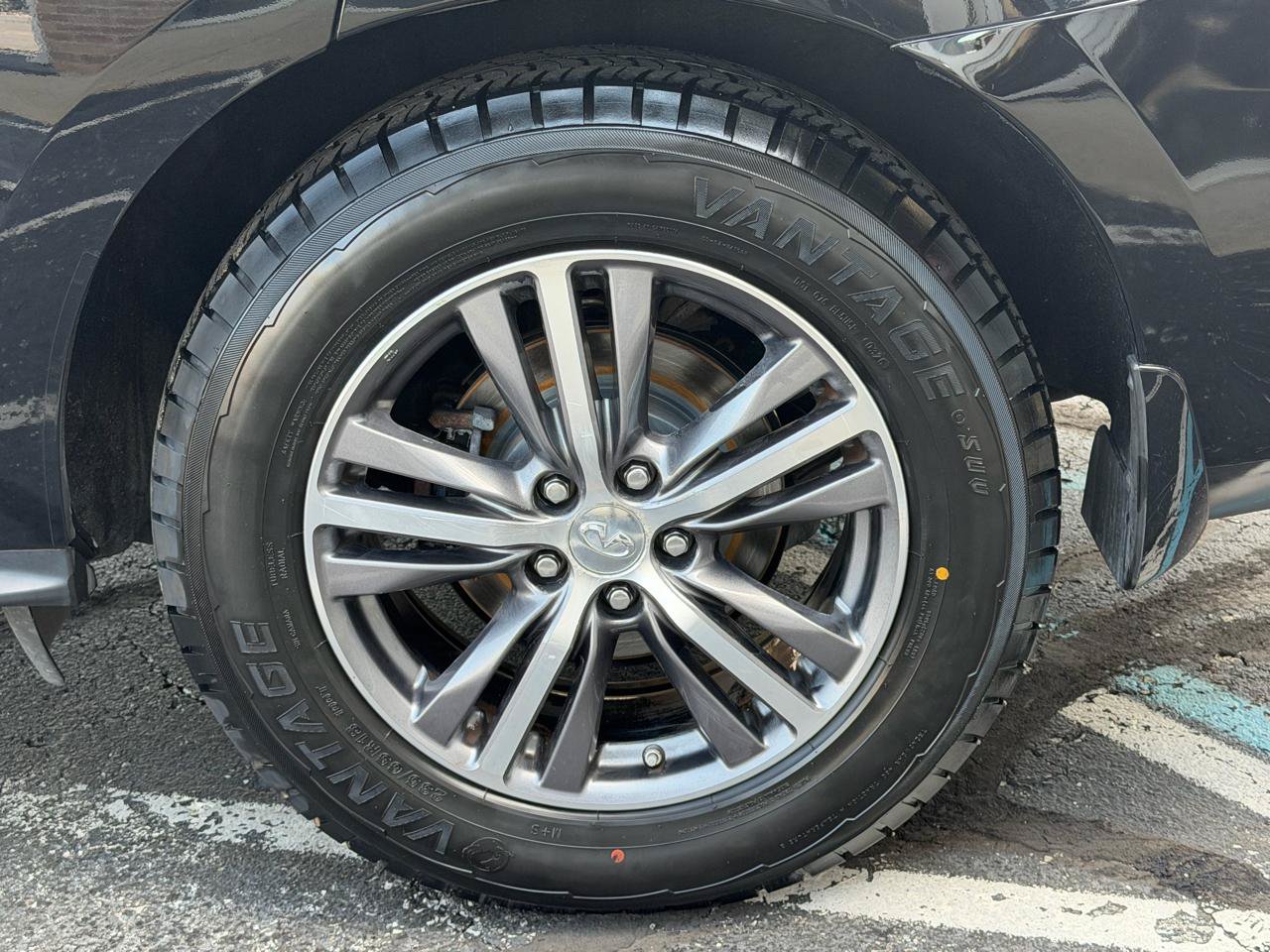 Used 2018 INFINITI QX60 Luxe w/ Premium Plus Package AWD/4WD image 36