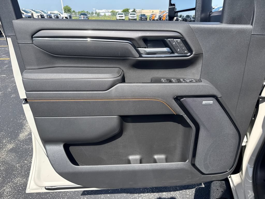 New 2026 GMC Sierra 2500 AT4 w/ AT4 Premium Plus Package AWD/4WD image 15