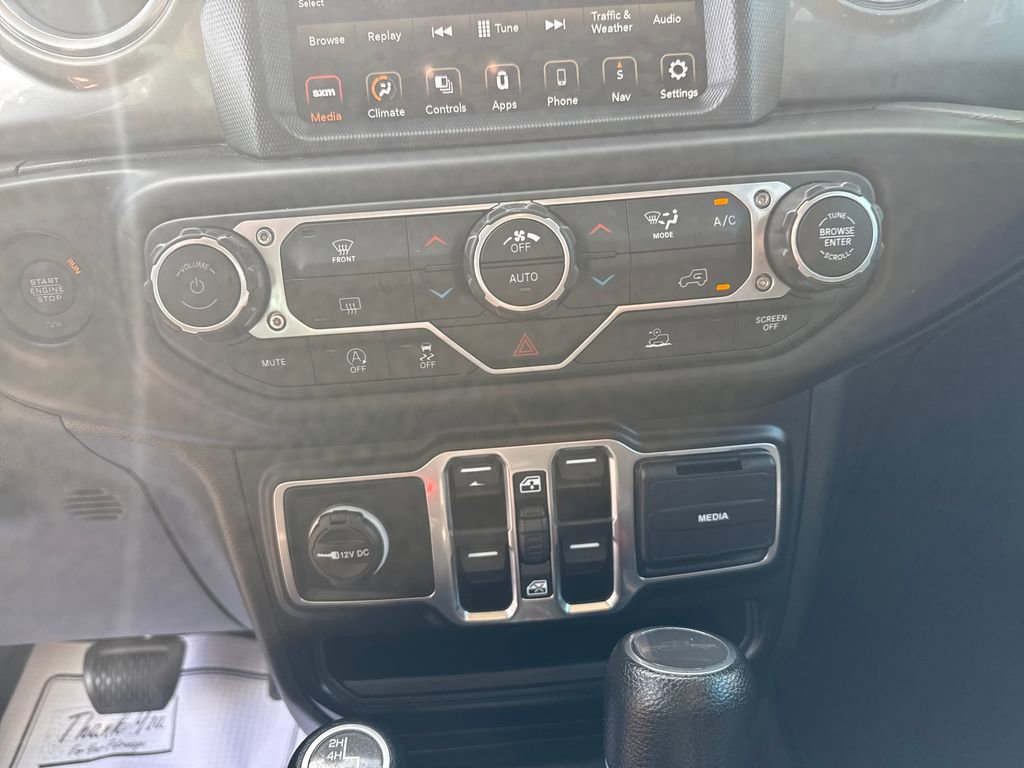 Used 2023 Jeep Gladiator Overland image 20