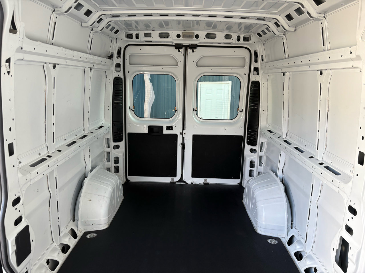 Used 2024 RAM ProMaster 2500 image 20