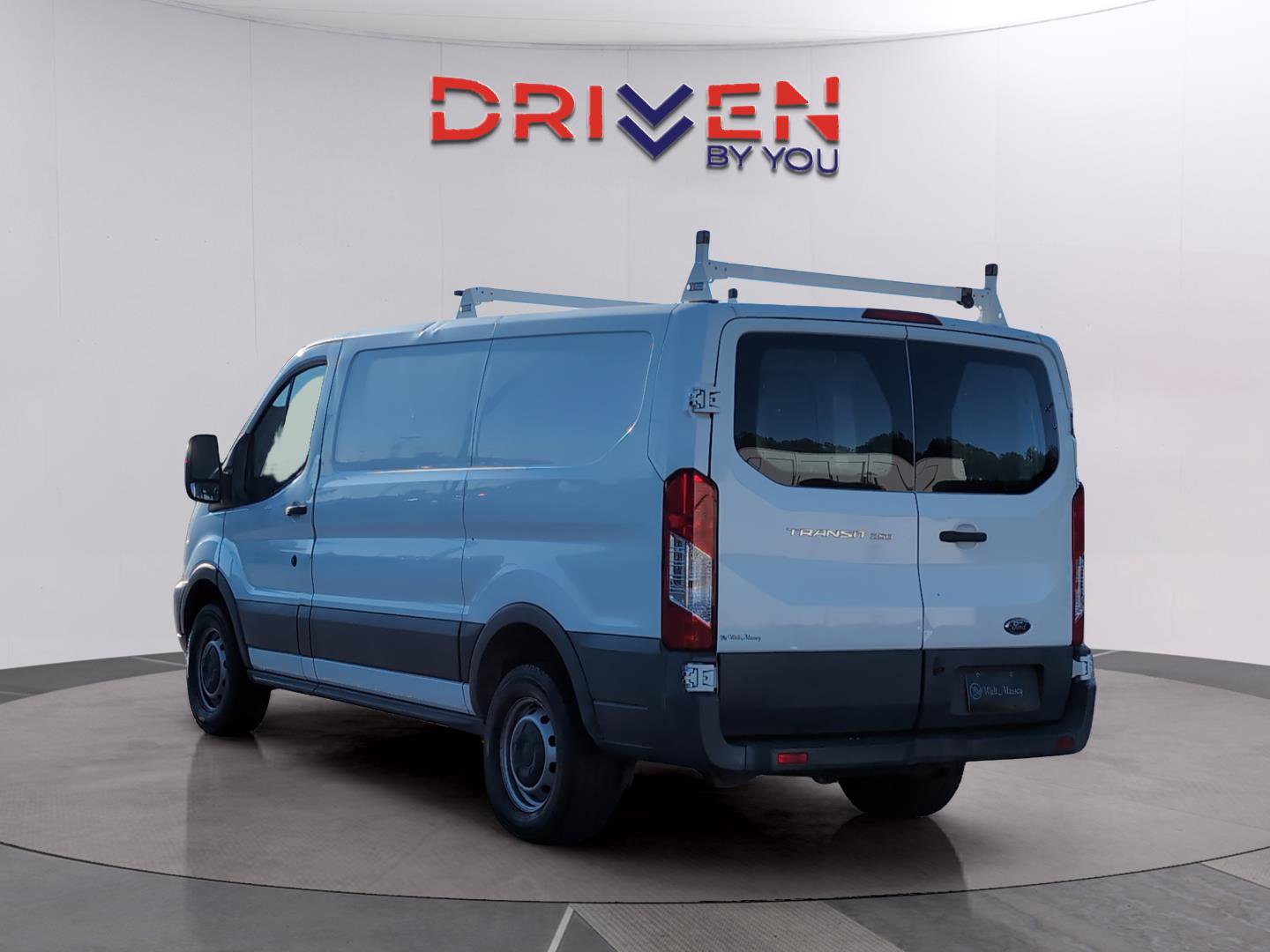 Used 2017 Ford Transit 250 130 Low Roof image 3