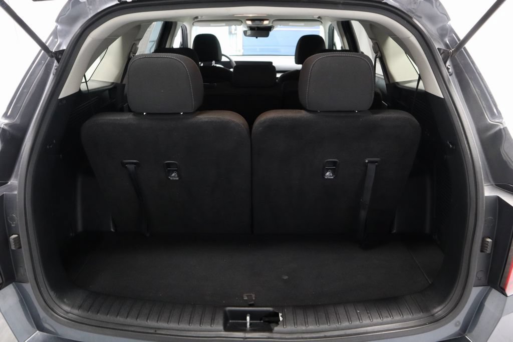 Used 2025 Kia Sorento LX FWD image 13